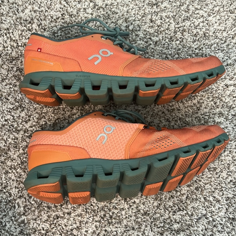 Orange/Green men’s On Cloud Sneakers. Size 11. Good condition! - Picture 3 of 7